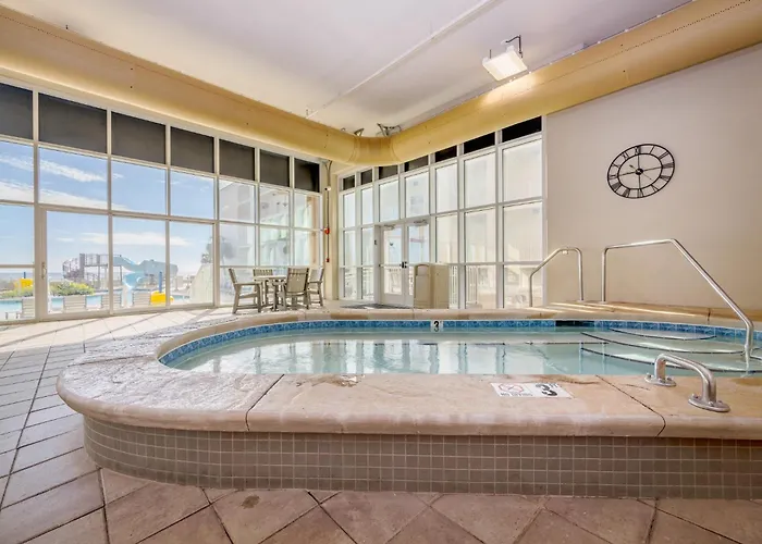 Phoenix Gulf Towers 906